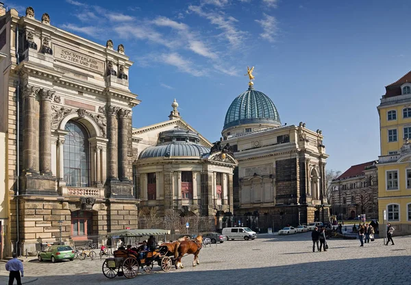 Dresden Historisches Zentrum Historische Kutsche Deutschland — Stockfoto