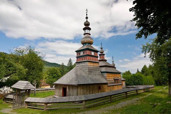 Деревянная Сочлененная Церковь Сканцен Бардейов Словакия — стоковое фото