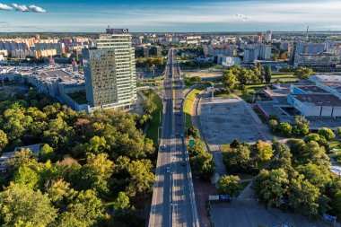 SNP köprüsü, ESET genel merkez binası, O2, Wood & Company, Incheba Sergi Merkezi, Petrzalka, Bratislava, Slovakya.