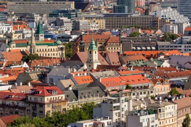 Köprüden görüntü, SNP, Old Town, Tower Old Town Hall, Şehir Merkezi, Bratislava, Slovakya.