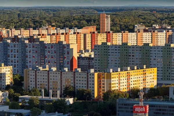 Вид Мосту Snp Центр Петрзалька Братислава Словаччина — стокове фото