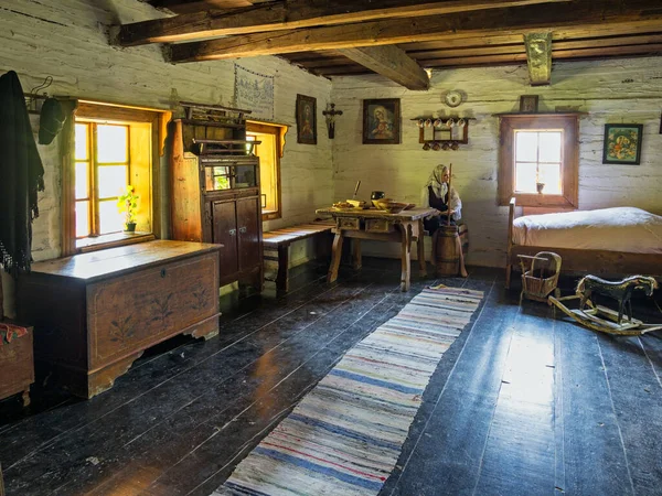 Museu Livre Arquitetura Popular Eslovaca Sala Histórica Quarto Casa Madeira — Fotografia de Stock