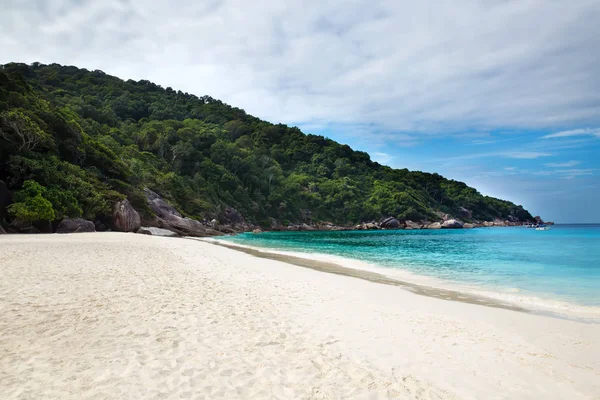 Bezludnej Tropikalnej Plaży Koncepcja Podróży Wakacji Czyste Morze Tajlandii — Zdjęcie stockowe