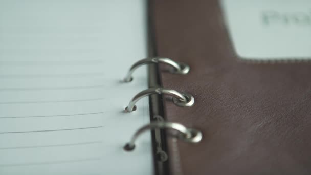 Close Shot Opening Metal Steel Binding Brown Leather Case Note — Wideo stockowe