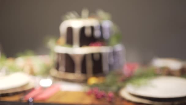 Дефокус Близький Знімок Дивовижного Різдвяного Обіднього Столу Пряниковий Торт Напередодні — стокове відео