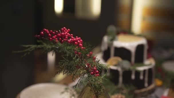 Panorama Lähikuva Upea Joulupäivällinen Pöytä Koristeltu Uudenvuoden Noel Juhlatunnelmaa Juhla — kuvapankkivideo