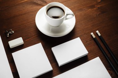 Boş ileti örneği mockup. Tasarımınızı yerleştirmek için şablon.
