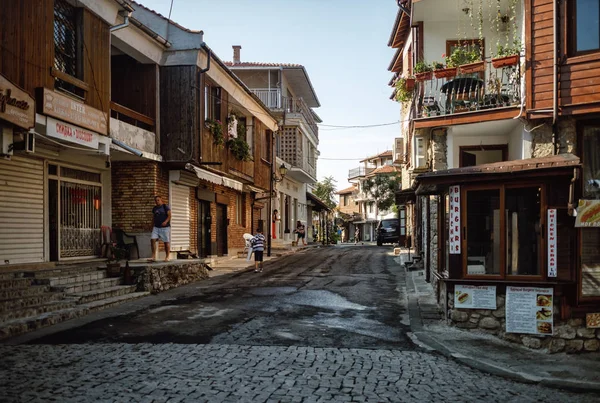nesebar sokakta