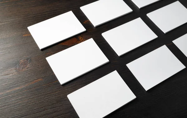 Veel Blanco Visitekaartjes Houten Tafel Achtergrond Blanco Sjabloon Voor Het — Stockfoto