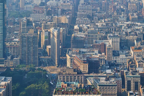 Népszerű Flatiron Buliding New Yorkban Lenyűgöző Kilátás Egy Magasabb Pozícióból — Stock Fotó