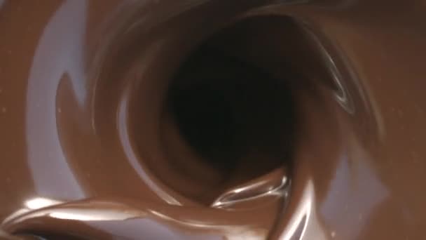 Chocolate Whirlpool Verter Abajo Macro — Vídeo de stock