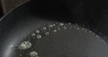 Kırmızı Kamera 'da Yavaş Çekimde Tereyağı Eriyor