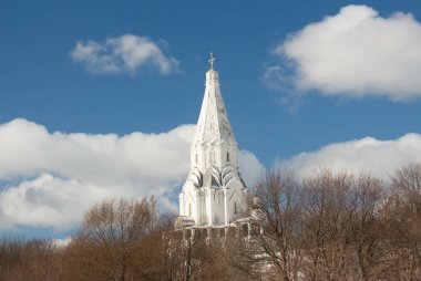 Yükseliş Kilisesi ve Kolomenskoye parkındaki ahşap kule, M