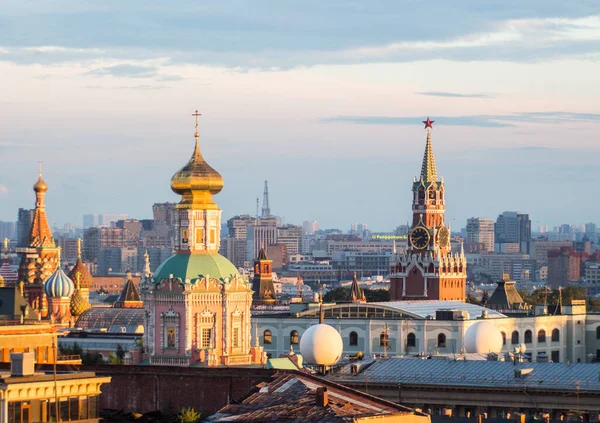 Sonnenuntergang Moskau Russland Der Kreml Und Der Dreikönigstempel — Stockfoto