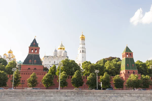 Kremlin Moscú Muralla Templos Campanario Verano — Foto de Stock