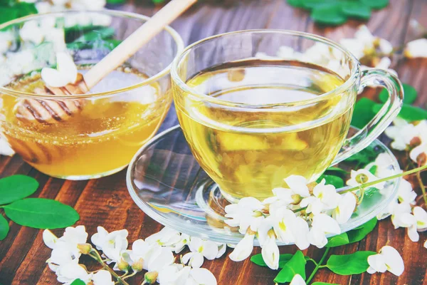 Honig Mit Akazien Und Tee Selektiver Fokus — Stockfoto