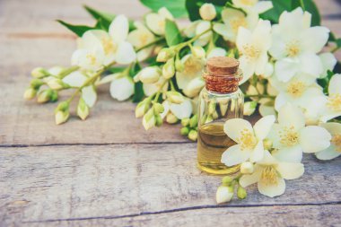 Yasemin esans. seçici odak. 