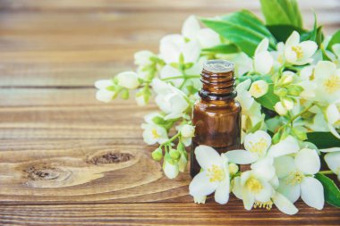 Yasemin esans. seçici odak. 