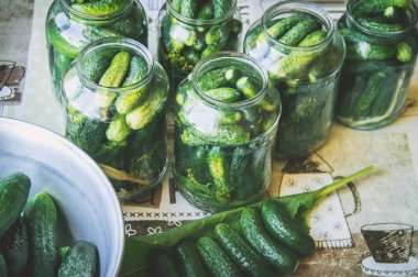 taze ev salatalık korunması. Seçici odak.