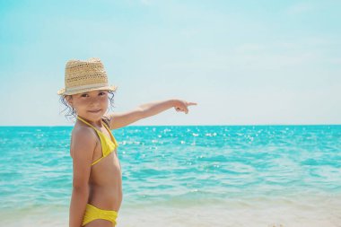 Su deniz çocuk. Seçici odak.