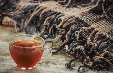 bir fincan çay rahat bir arka plan üzerinde. Seçici odak. Doğa.