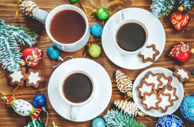 Kahvaltı elinde fincan içmeye. Seçici odak. Doğa.