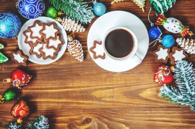 Kahvaltı elinde fincan içmeye. Seçici odak. Doğa.