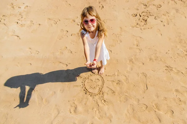 Dziecko Plaży Sun Selektywny Fokus Natura — Zdjęcie stockowe