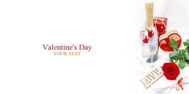 Sevgililer günü. Güzel arka plan tebrik kartı bir gül. Seçici odak. Tatil.