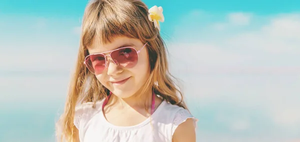 Child Beach Sea Shore Selective Focus Nature — Stock Photo, Image