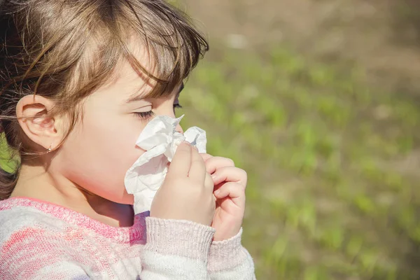 Säsongsbunden Allergi Hos Ett Barn Snuva Selektivt Fokus — Stockfoto