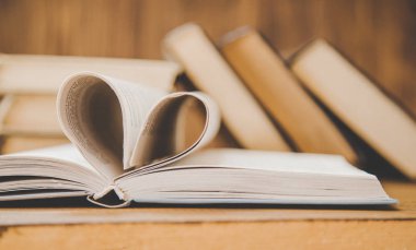 Dünya kitap günü. Arka plan yaptırın. Seçici odak.