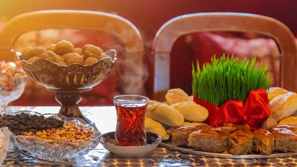 Novruz. Azerbajdzjanska traditioner. Nytt år. Selektivt fokus. — Stockfoto