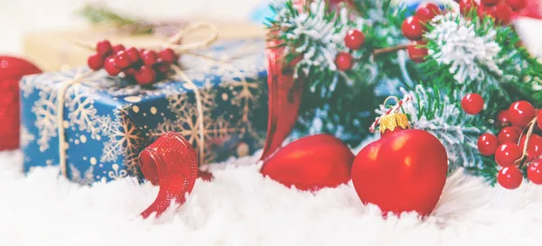 Decoraciones de Navidad, decoración de Año Nuevo. Enfoque selectivo . —  Fotos de Stock