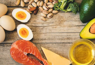 Keto diyet gıda malzemeleri hazır. Seçici odaklanma. Doğa,