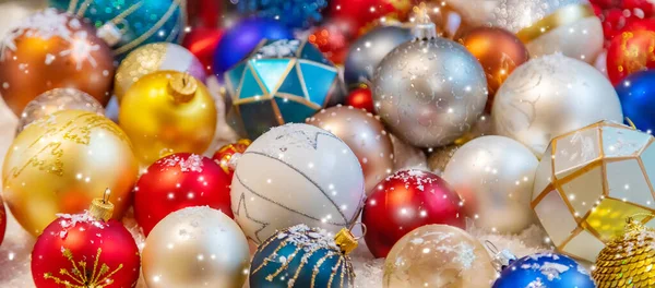 Mutlu Noeller, tebrik kartı geçmişi. Seçici odaklanma. Doğa.