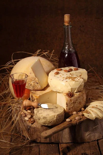 Cheese Set Red Wine — Stock Photo, Image