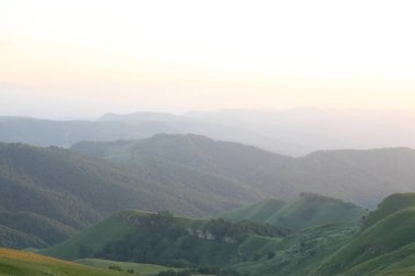 ormanla kaplı dağları