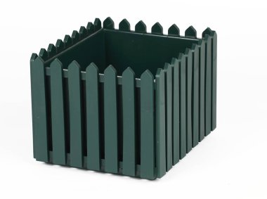 beyaz bir arka plan bir balkon için kafes saksı