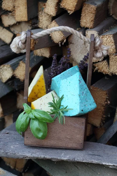 Pesto Fromage Sur Une Assiette Bois — Photo