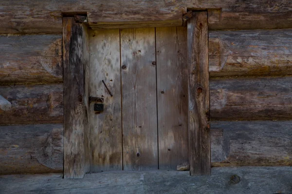 Ξύλινη Πόρτα Κλειδαριά Σιδήρου — Φωτογραφία Αρχείου