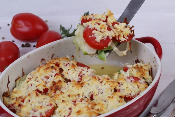Ein Gericht Zucchini Gebacken Mit Tomaten Und Käse — Stockfoto