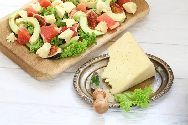 Salade Avocat Fromage Aux Noix — Photo