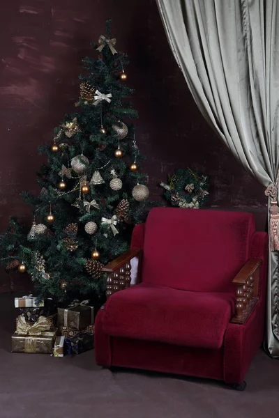房间里的圣诞树 — 图库照片