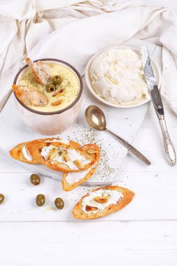 Fransız püre çorba ve peynir sandviç