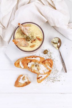 krem peynir ve peynir sandviç