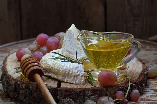 Camembert Honey Grapes Camembert Cheese — Stock Photo, Image