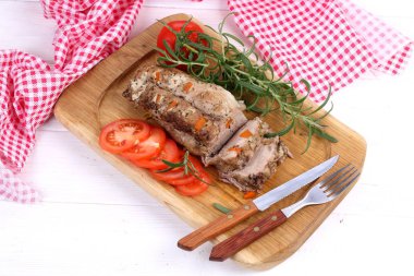 sebze ve biberiye ile domuz jambon