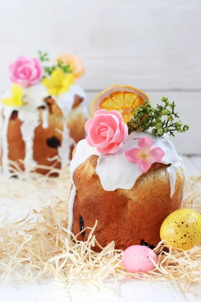 Ciasta Wielkanocne Białym Oblodzeniem Cukrem — Zdjęcie stockowe