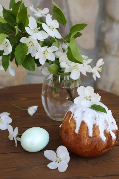 Torta Pasqua Zucchero Velo Bouquet Gelsomino Fiore — Foto Stock